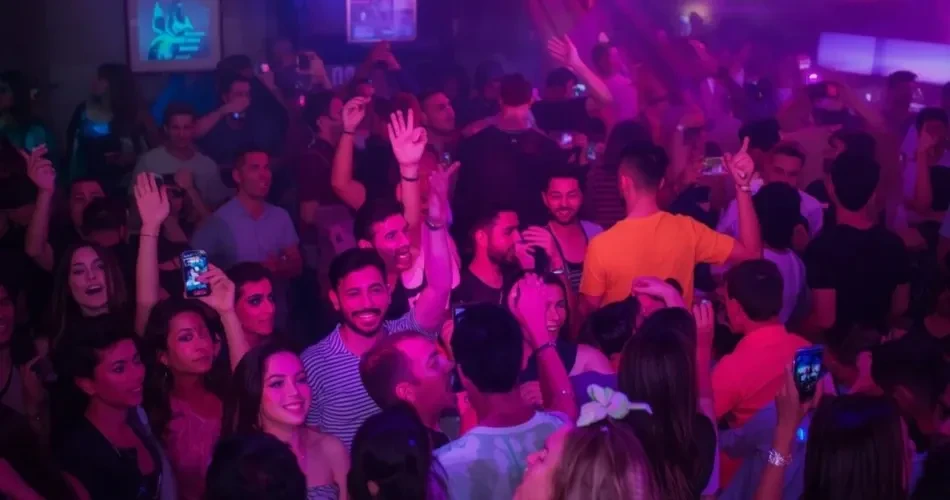 Ultimate Los Angeles Nightlife Guide: Best Places to Party, Drink & Dance